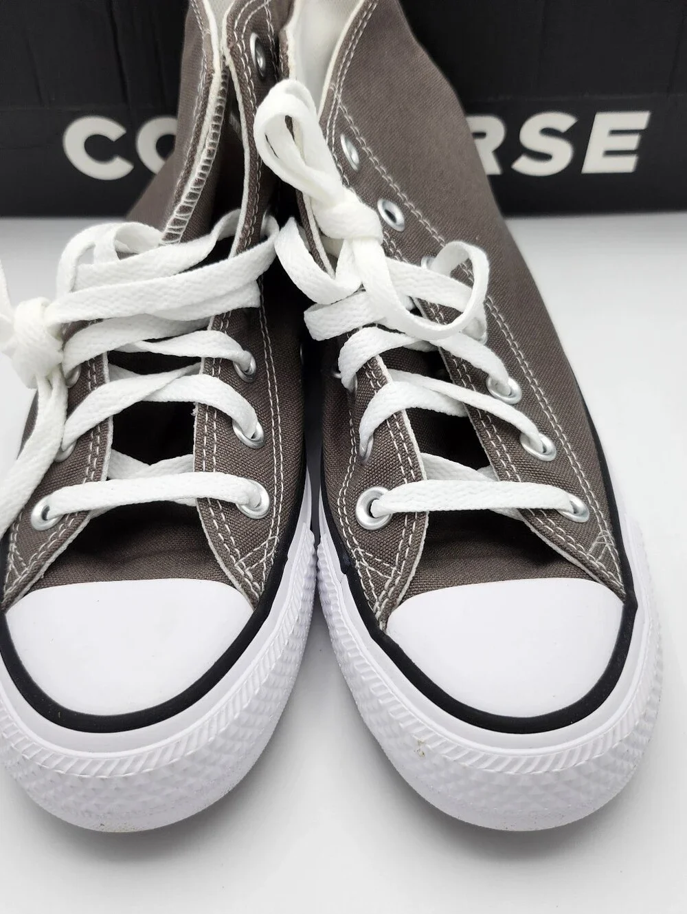 Converse All Stars Chuck Taylor High Top Sneakers - Size 4 Men/6 Women / NIB - Picture 9 of 11